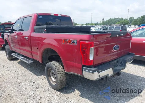 2018 Ford F-250 Xlt из США, поврежденный, VIN 1FT7W2BT3JEB06284